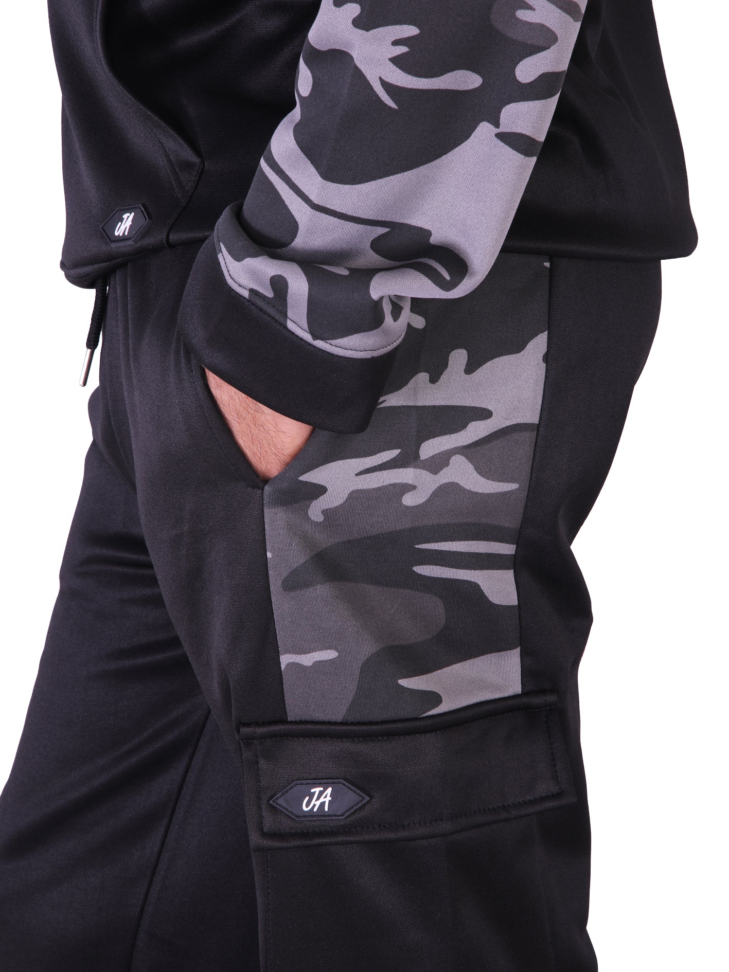 Poly Fleece Cargo Camo Trouser